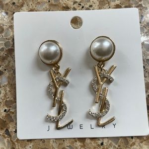 Pearl earrings